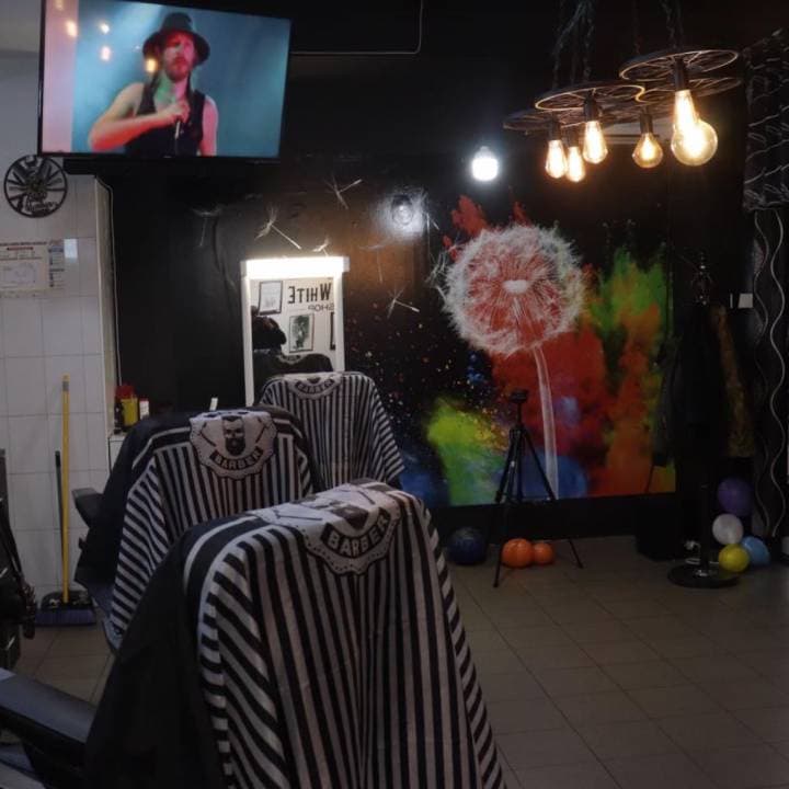 Lucrări de frizerie realizate la BlackOnWhite Focșani
